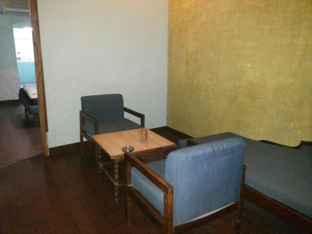 Hotel Saurab Dehradun Dış mekan fotoğraf